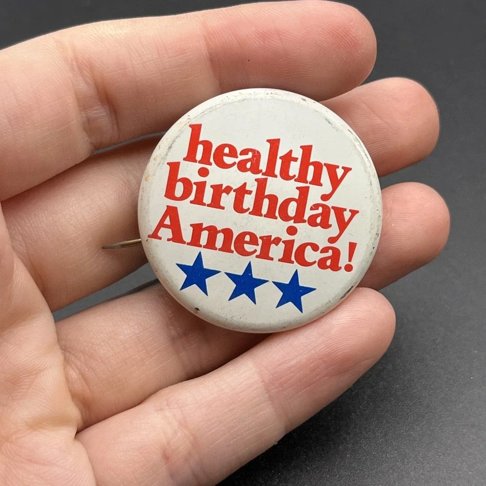 Healthy Birthday America! Button Pin‎